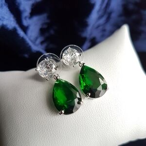 Swarovski Elements Platinum Plated Emerald Green Teardrop Earrings NEW